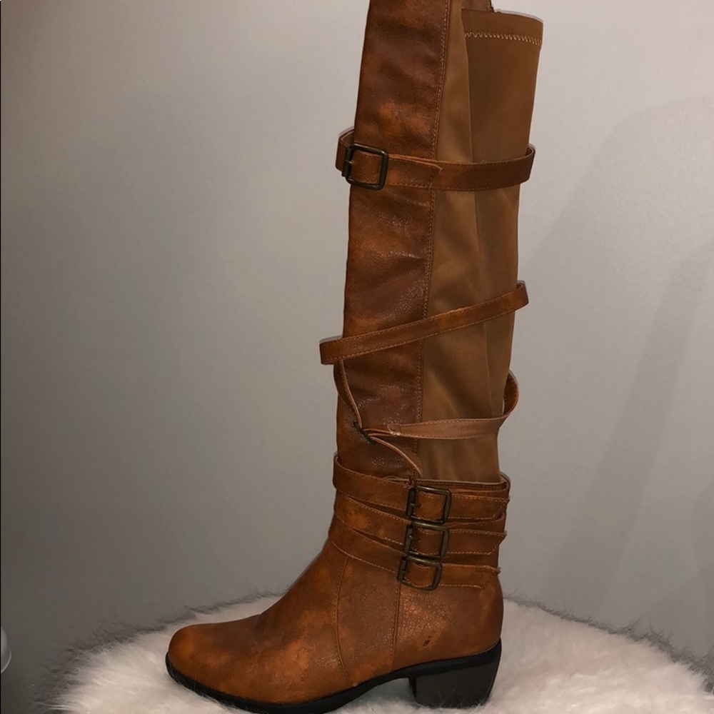 Chase & Chloe Brown Leather Boots
